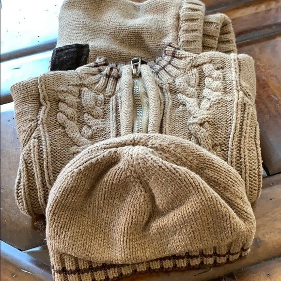 NWOT boys outfit with hat size 3-6M - Picture 2 of 11